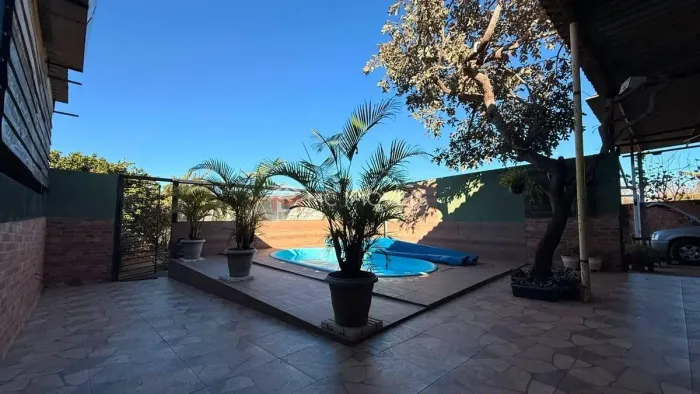 Casa à Venda no Incra 07 | 1.300 m² | Granja Registrada | Pomar | Tanque de Peixes