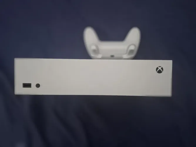 Xbox Series S 605 jogos 1 controle