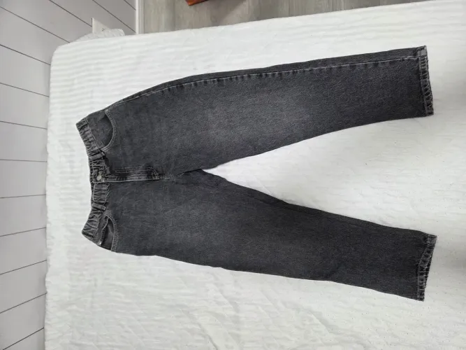 Calça jeans cinza grafite/ elástico no cós