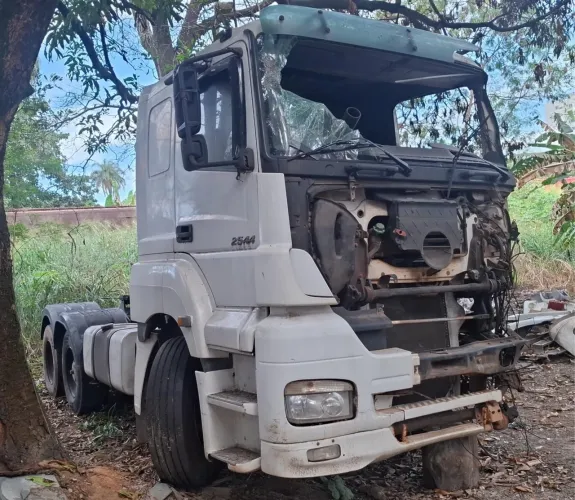 motor 457, caixa, diferencial mercedes axor 2544