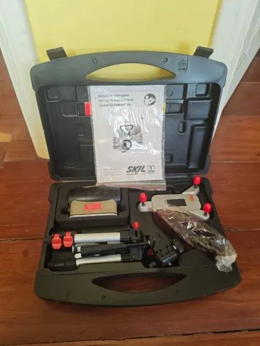 Nivelador Laser SKIL 500 - Modelo F012 0500 02