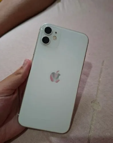 iPhone 11 128