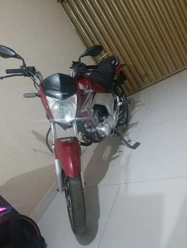Titan 150 ano 2014 valor 12800