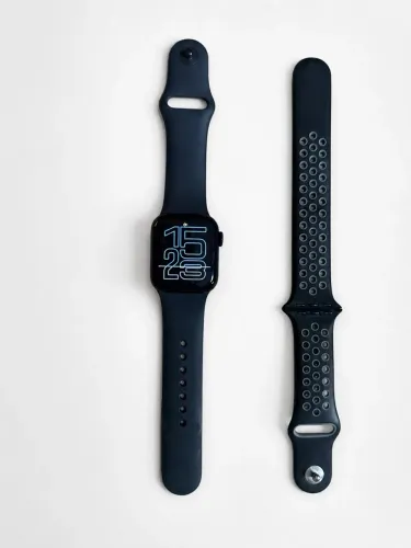 Apple Watch SE 2ª Geração GPS - 98% Bateria + 2 Pulseiras e Acessórios