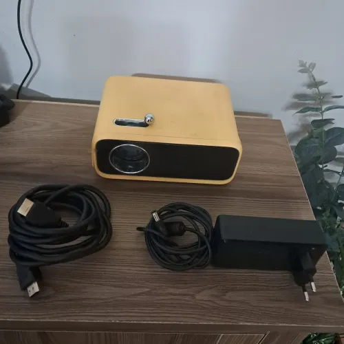 Projetor Wanbo em ótimo estado