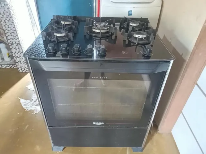 Vende-se fogão Dako 5 bocas