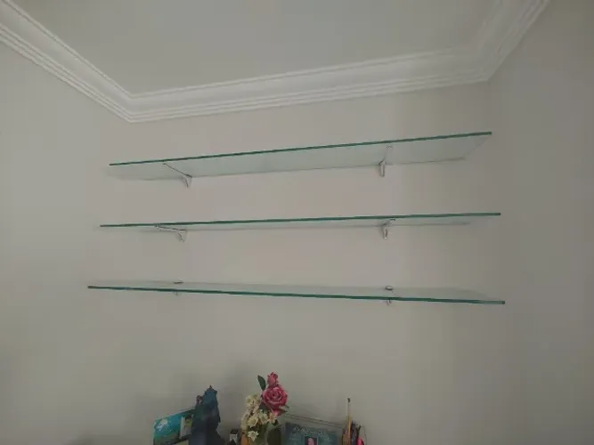 Prateleiras de vidro