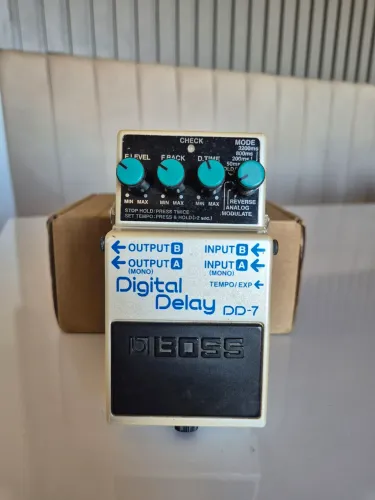 Pedal de Delay Boss DD-7