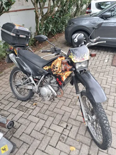 Xtz moto boa sem defeito tocou pegou anda muito bem