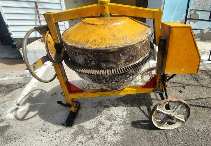 Betoneira de 400 litros sem motor
