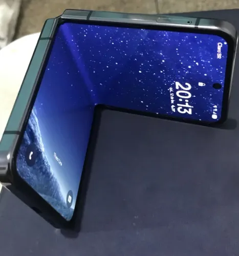 Samsung Galaxy Z Flip 5 512GB Memória Interna e 8GB Ram