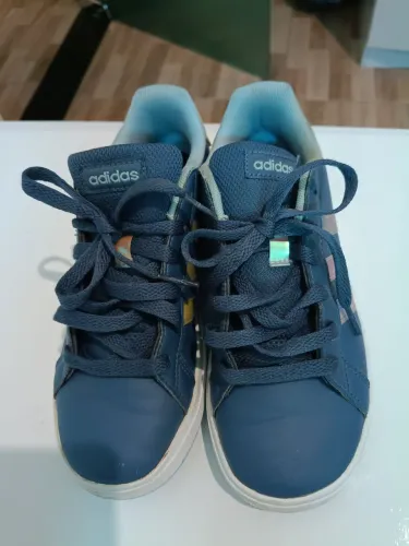 Tênis Adidas original 