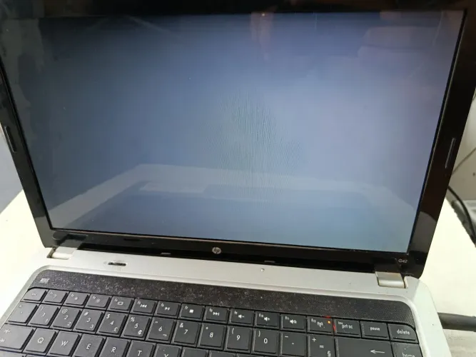 Notebook HP G42 ( tela branca)