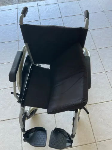 Cadeira de Rodas Dellamed 600