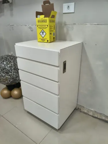 Gaveteiro em MDF com Rodinhas 
