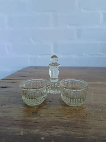 saleiro pimenteiro de mesa em vidro decorado com avaria lindo antigo Antiquario decoração