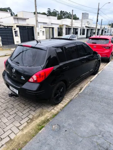 Nissan Tiida SL 1.8/1.8 Flex 16V Aut. 2011