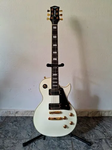 Guitarra Les Paul Strinberg Branca Customizada