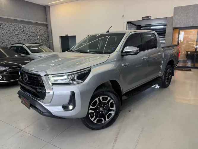 Toyota Hilux CD SRX 4X4 2.8 TDI 16V Diesel Aut. 2021