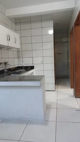 Alugo casa 1600