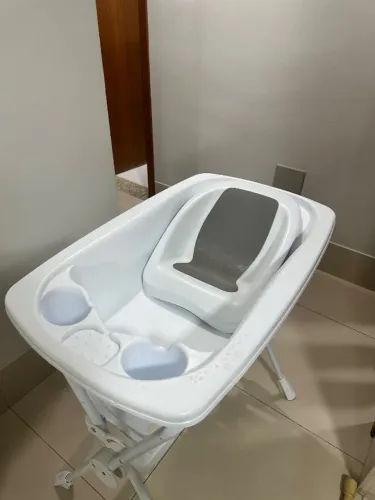 Banheira bebê Galzerano com suporte