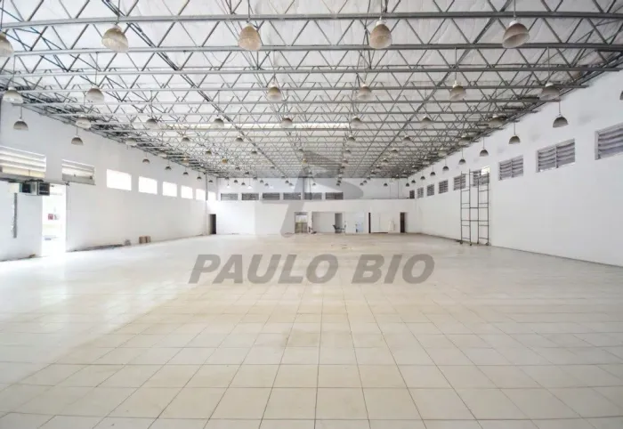 Galpão comercial para alugar no Bairro Pedreira em Mongaguá - SP.