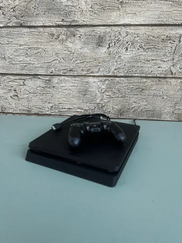 Ps4 slim Com jogos - GARANTIA!