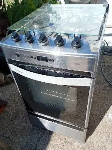Fogão Brastemp 4 bocas e forno automático