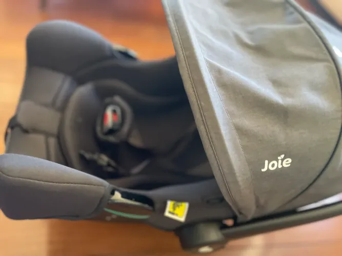 Bebê conforto Joie + base isofix