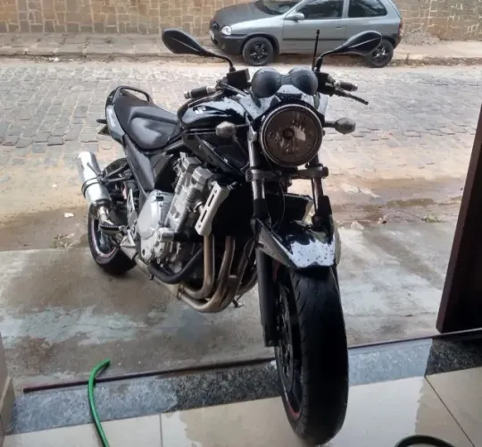 Bandit Injetada 650 Troco por Carro