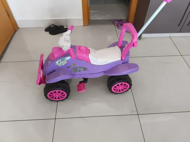 Triciclo infantil motoca