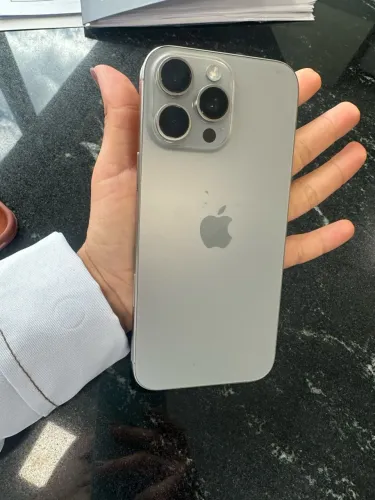 Iphone 16 pro Max 512 gb impecável! Só venda !