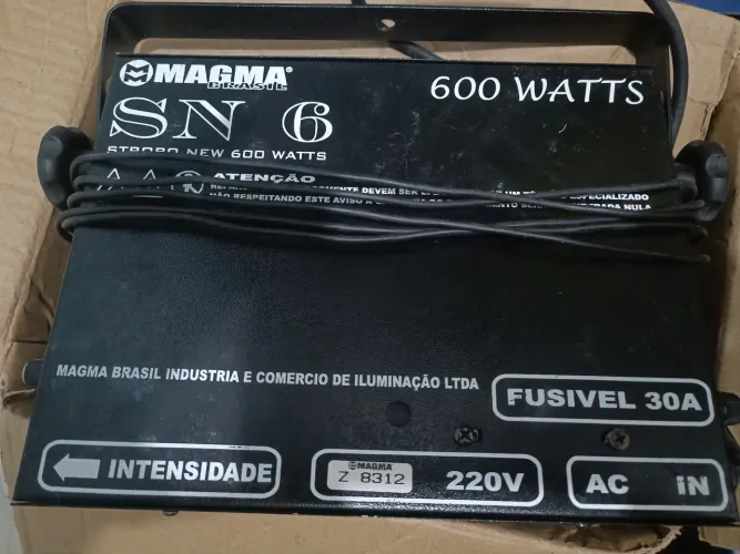 Strobo new 600w. Sn6