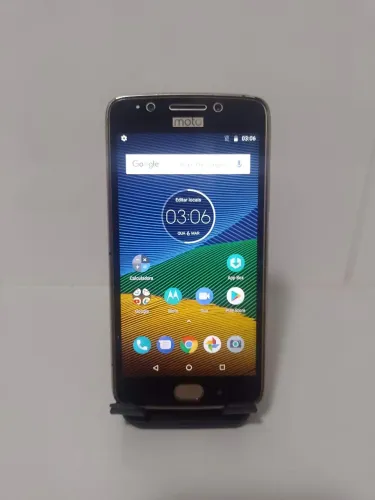 Moto G5 