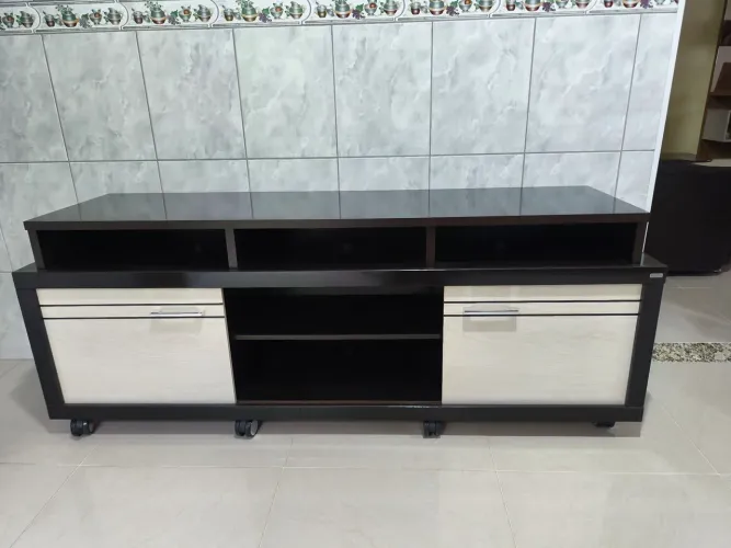 Rack TV Marrom Porta Corrediça Grande 8 rodas