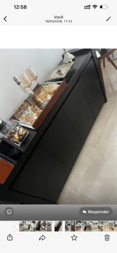 Buffet preto em laca fosca