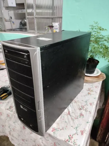 CPU i5 <br>HD 320<br>Memória 4 gb<br>420,00<br> *<br>Outras configurações nas fotos