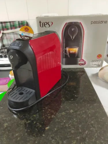 Cafeteira cápsula três corações modelo PASSIONE