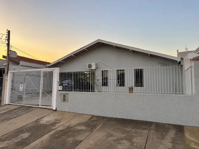 CASA Á VENDA CHACARA MONTAGNA