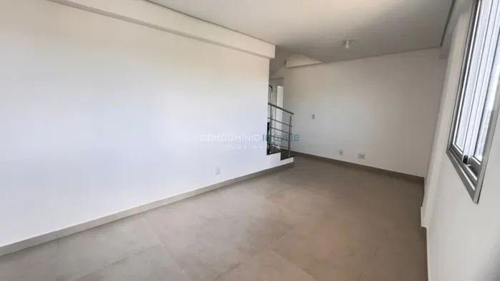 Cobertura Moderna no Centro de Lagoa Santa com Vista Privilegiada