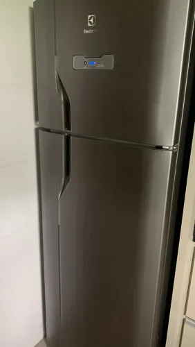 Geladeira Electrolux DFN41 Frost Free Duplex de 371L (280L refrigerador + 91L freezer)