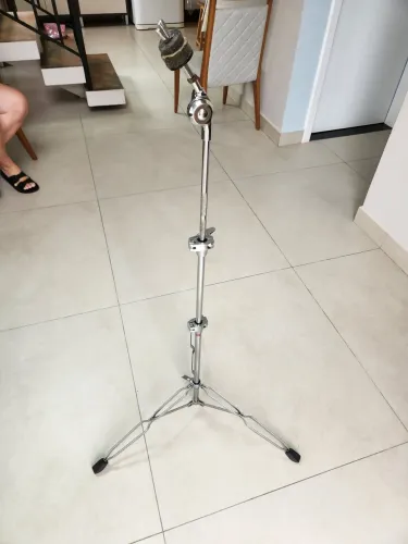 Estante de Prato Reta Ludwig ( ñ pearl tama yamaha dw sonor odery mapex rmv pdp gibraltar