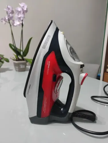 FERRO DE PASSAR BLACK & DECKER