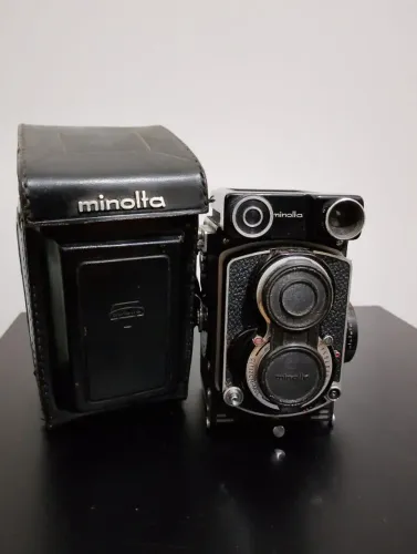 Câmera Minolta Autocord CDS III