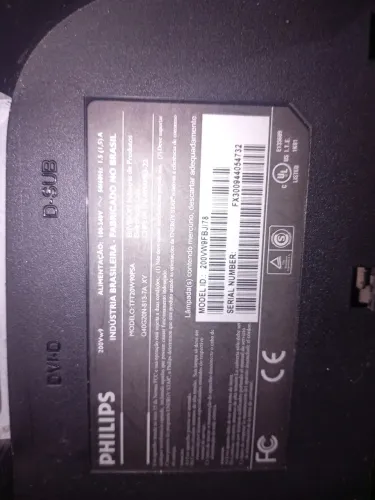 Uma tv 22lg e um monitor 21 philips não  liga para arumar