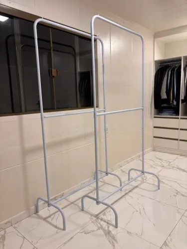 Duas Araras de Roupas com dois cabideiros - 1,00m de largura e altura ajustável