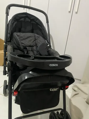 Carrinho + bebê conforto R$420