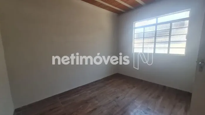 Oportunidade... Kitnet para locação no Floresta.