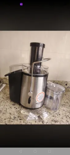 Extratora de suco Mondial