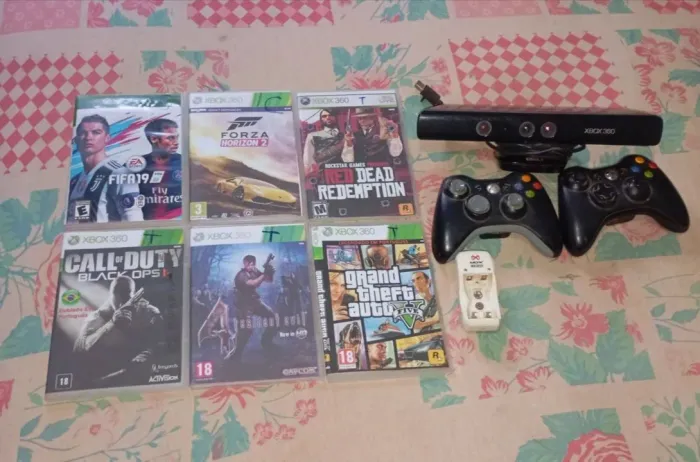 Vendo 6 jogos de Xbox 360 + controles + assessórios